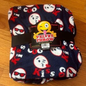 Velvet Throw Blanket with Emoji Design